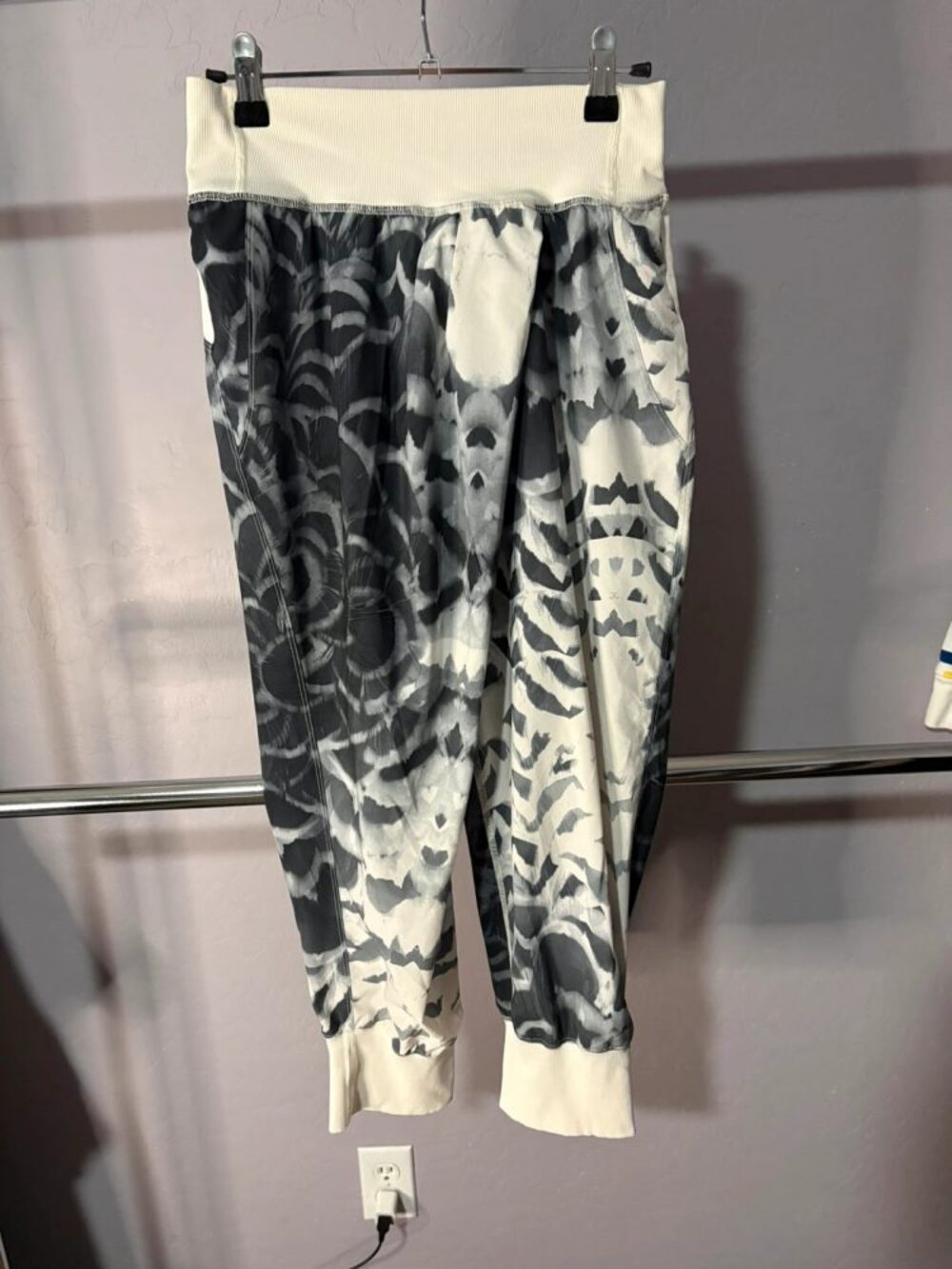 Lululemon Dance To Yoga Pants